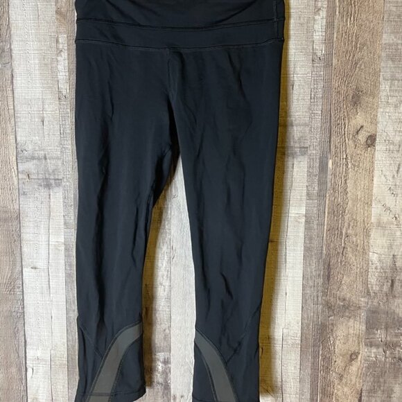 Lululemon Black Cropped Leggings - Picture 2 of 5